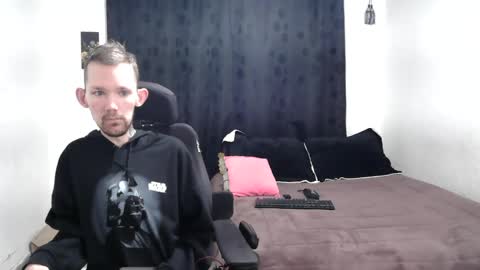 Snapshot of frenchroulette chatting on December 2024 11:10:02 AM Thomas y Sophia online show from December 2024 11:10:02 AM