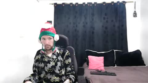 Snapshot of frenchroulette chatting on December 2024 11:38:02 AM Thomas y Sophia online show from December 2024 11:38:02 AM