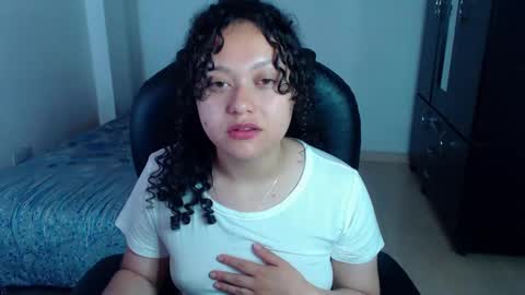 Snapshot of freud_x_louise1 chatting on December 2024 06:09:02 AM Louise  online show from December 2024 06:09:02 AM