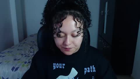 Snapshot of freud_x_louise1 chatting on January 2025 04:33:01 AM Louise  online show from January 2025 04:33:01 AM