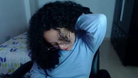 Snapshot of freud_x_louise1 chatting on January 2025 09:29:01 AM Louise  online show from January 2025 09:29:01 AM