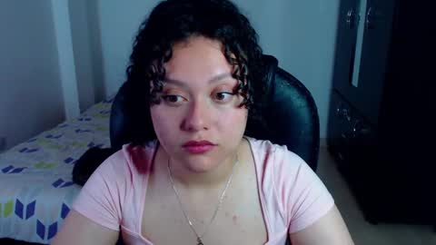 Snapshot of freud_x_louise1 chatting on January 2025 03:07:01 AM Louise  online show from January 2025 03:07:01 AM