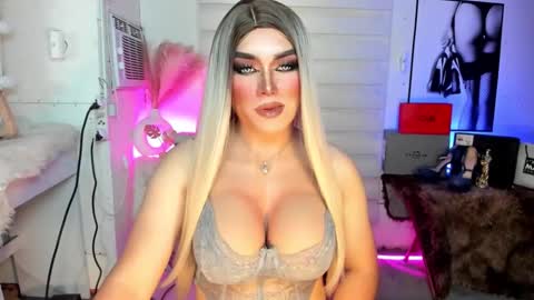 Miss Frea  online show from September 2025 02:03:02 AM