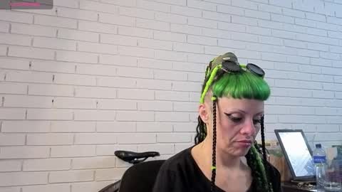 freyaa_sorceress online show from October 2025 02:23:02 AM