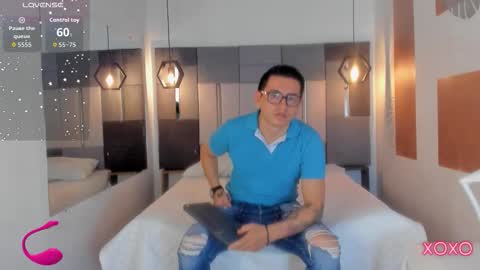 Snapshot of freyalane chatting on November 2025 09:26:02 PM ALIS AND ALEX online show from November 2025 09:26:02 PM