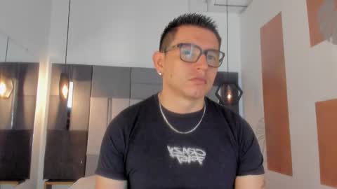 Snapshot of freyalane chatting on November 2025 01:00:02 PM ALIS AND ALEX online show from November 2025 01:00:02 PM