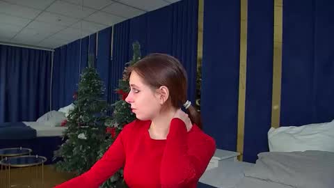 Snapshot of freyavey chatting on December 2025 06:42:02 AM FreyaVey online show from December 2025 06:42:02 AM