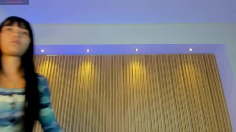 Freyja Sweet online show from November 2025 12:25:01 PM