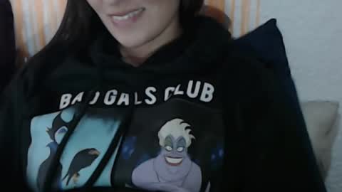 Snapshot of frida__x chatting on March 2025 06:37:02 PM Frida online show from March 2025 06:37:02 PM