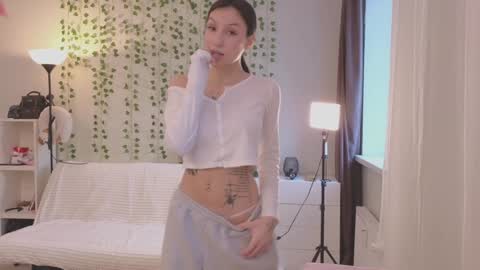 Lina online show from December 2024 08:40:02 AM