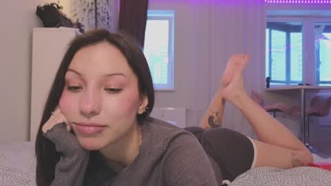 Lina online show from December 2024 07:24:01 AM