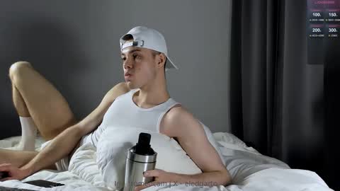 Snapshot of fromedcam chatting on November 2025 05:24:01 PM ED online show from November 2025 05:24:01 PM