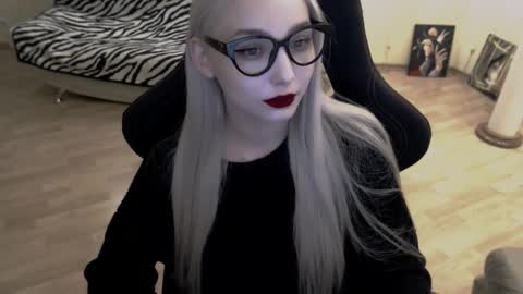 Snapshot of fromsun_forsoul chatting on October 2025 04:30:02 PM Lilith online show from October 2025 04:30:02 PM