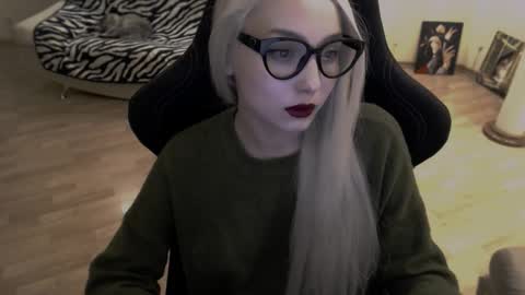 Snapshot of fromsun_forsoul chatting on October 2025 05:44:02 PM Lilith online show from October 2025 05:44:02 PM