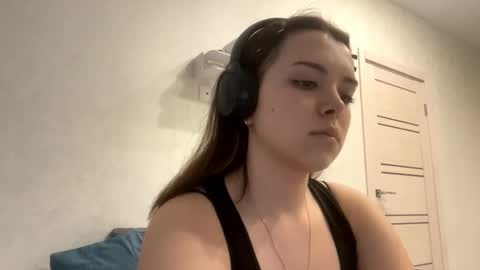 Emily online show from September 2025 03:45:01 PM