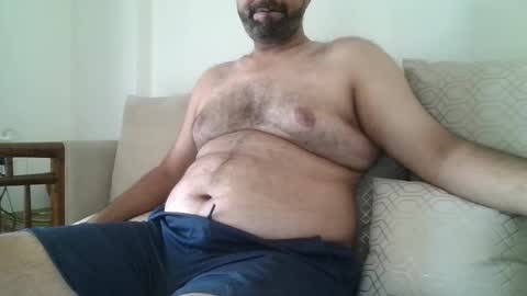 Snapshot of fruti_loops chatting on January 2025 06:03:01 AM fruti loops  Bull online show from January 2025 06:03:01 AM