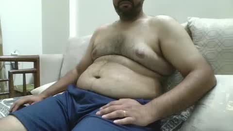 Snapshot of fruti_loops chatting on February 2025 06:20:02 PM fruti loops  Bull online show from February 2025 06:20:02 PM