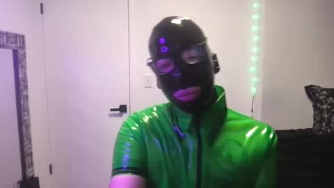 Snapshot of ftmrubbervamp chatting on December 2024 01:24:02 AM FTM Rubber Model online show from December 2024 01:24:02 AM