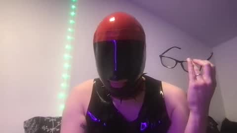 Snapshot of ftmrubbervamp chatting on December 2024 09:58:02 PM FTM Rubber Model online show from December 2024 09:58:02 PM
