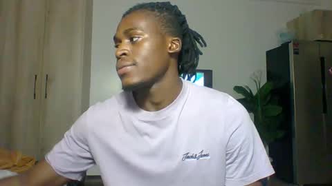 Snapshot of fuck_buoy chatting on October 2025 08:35:01 AM Prince online show from October 2025 08:35:01 AM