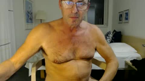 Snapshot of fuldaflyst4 chatting on November 2025 08:10:01 PM fuldaflyst4 online show from November 2025 08:10:01 PM