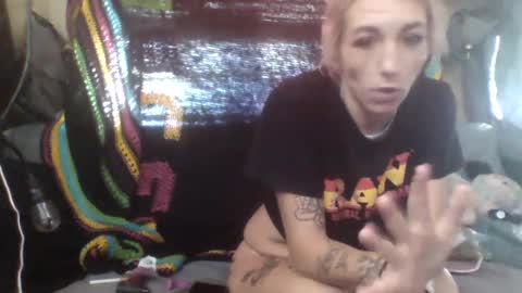 Deeztitties online show from October 2025 02:23:02 PM