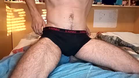 Italian men online show from December 2024 03:06:01 PM