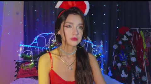 Tiffany online show from December 2024 10:52:02 PM
