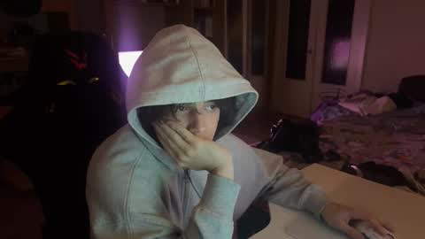 Edward online show from September 2025 11:05:02 PM