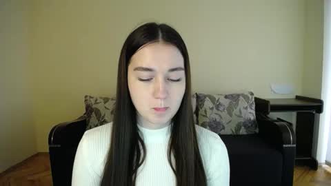 Jaklin online show from December 2024 12:45:02 PM