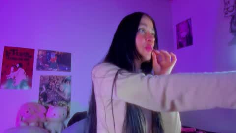 Gabriela online show from November 2025 07:46:02 PM