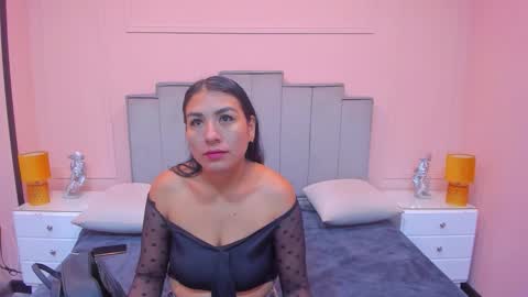 Snapshot of gabriela_lux chatting on September 2025 11:59:01 AM online show from September 2025 11:59:01 AM