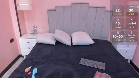 Snapshot of gabriela_lux chatting on October 2025 11:55:02 AM online show from October 2025 11:55:02 AM