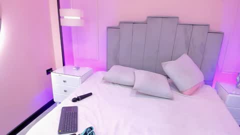 Snapshot of gabriela_lux chatting on November 2025 12:06:01 PM online show from November 2025 12:06:01 PM