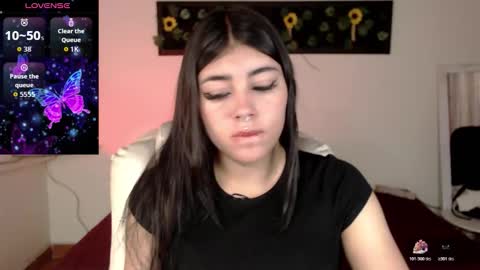 gabriella_live_ online show from November 2025 01:33:02 PM