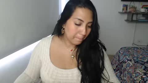 Snapshot of gaby_bluexx chatting on February 2025 02:37:01 PM Gaby Blue online show from February 2025 02:37:01 PM
