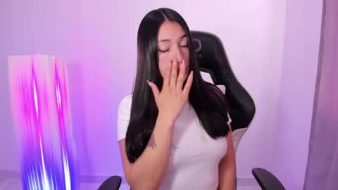 Gabriela online show from December 2024 04:04:01 PM