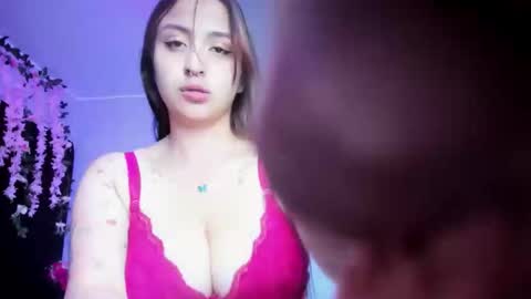 gabby cooper online show from November 2025 01:20:02 AM