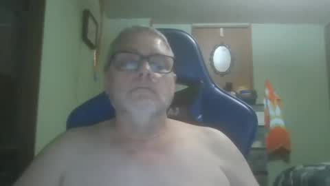 Snapshot of gadude45 chatting on October 2025 03:03:02 AM gadude45 online show from October 2025 03:03:02 AM