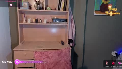 gaia_joness online show from October 2025 01:46:02 PM