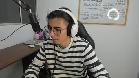 Snapshot of gametommy chatting on December 2024 08:51:01 PM Tommy online show from December 2024 08:51:01 PM