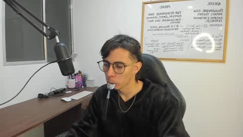 Snapshot of gametommy chatting on December 2024 12:01:02 AM Tommy online show from December 2024 12:01:02 AM