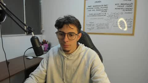 Snapshot of gametommy chatting on January 2025 12:11:01 AM Tommy online show from January 2025 12:11:01 AM