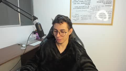 Snapshot of gametommy chatting on January 2025 03:18:02 AM Tommy online show from January 2025 03:18:02 AM