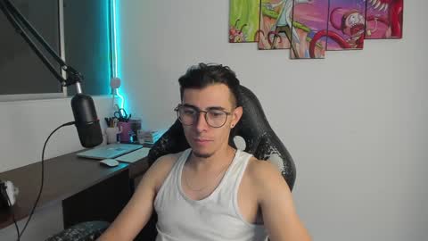 Snapshot of gametommy chatting on January 2025 12:01:01 AM Tommy online show from January 2025 12:01:01 AM