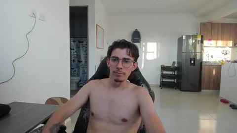 Snapshot of gametommy chatting on February 2025 11:09:01 PM Tommy online show from February 2025 11:09:01 PM