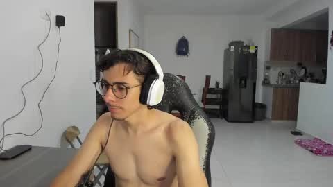 Snapshot of gametommy chatting on March 2025 02:37:02 AM Tommy online show from March 2025 02:37:02 AM