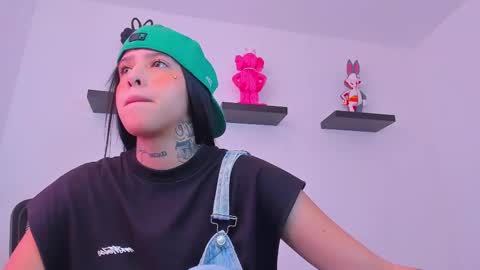 Snapshot of gangster_girl chatting on March 2025 03:18:01 PM GANG online show from March 2025 03:18:01 PM