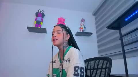 Snapshot of gangster_girl chatting on September 2025 12:47:01 AM GANG online show from September 2025 12:47:01 AM