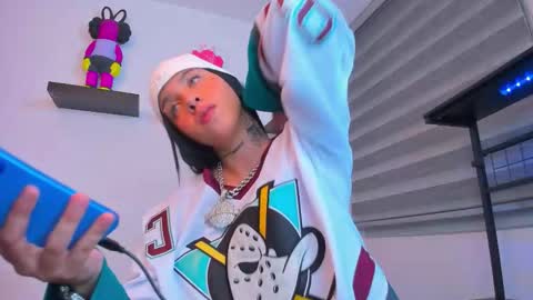 Snapshot of gangster_girl chatting on October 2025 04:15:02 AM GANG online show from October 2025 04:15:02 AM